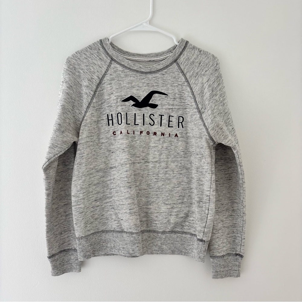 Grey Hollister Crewneck Sweatshirt